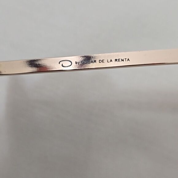 Oscar de La Renta Sunglasses - Picture 8 of 8